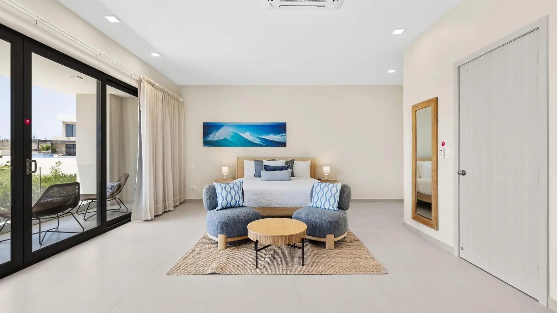 Catalina Residence Apt 3 - L.G. Smith Boulevard 546-J Palm Beach