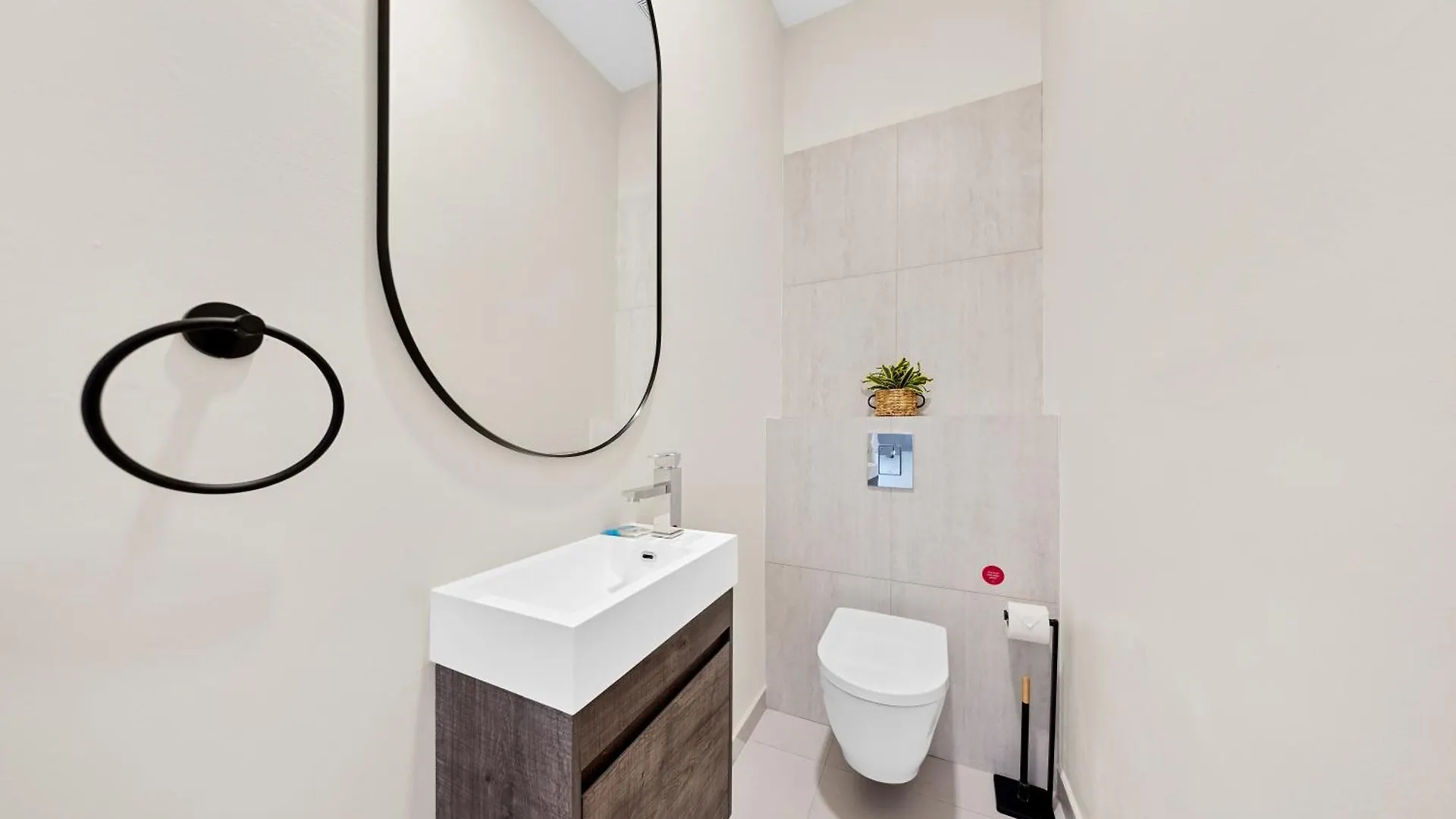 Catalina Residence Apt 3 - L.G. Smith Boulevard 546-J Palm Beach