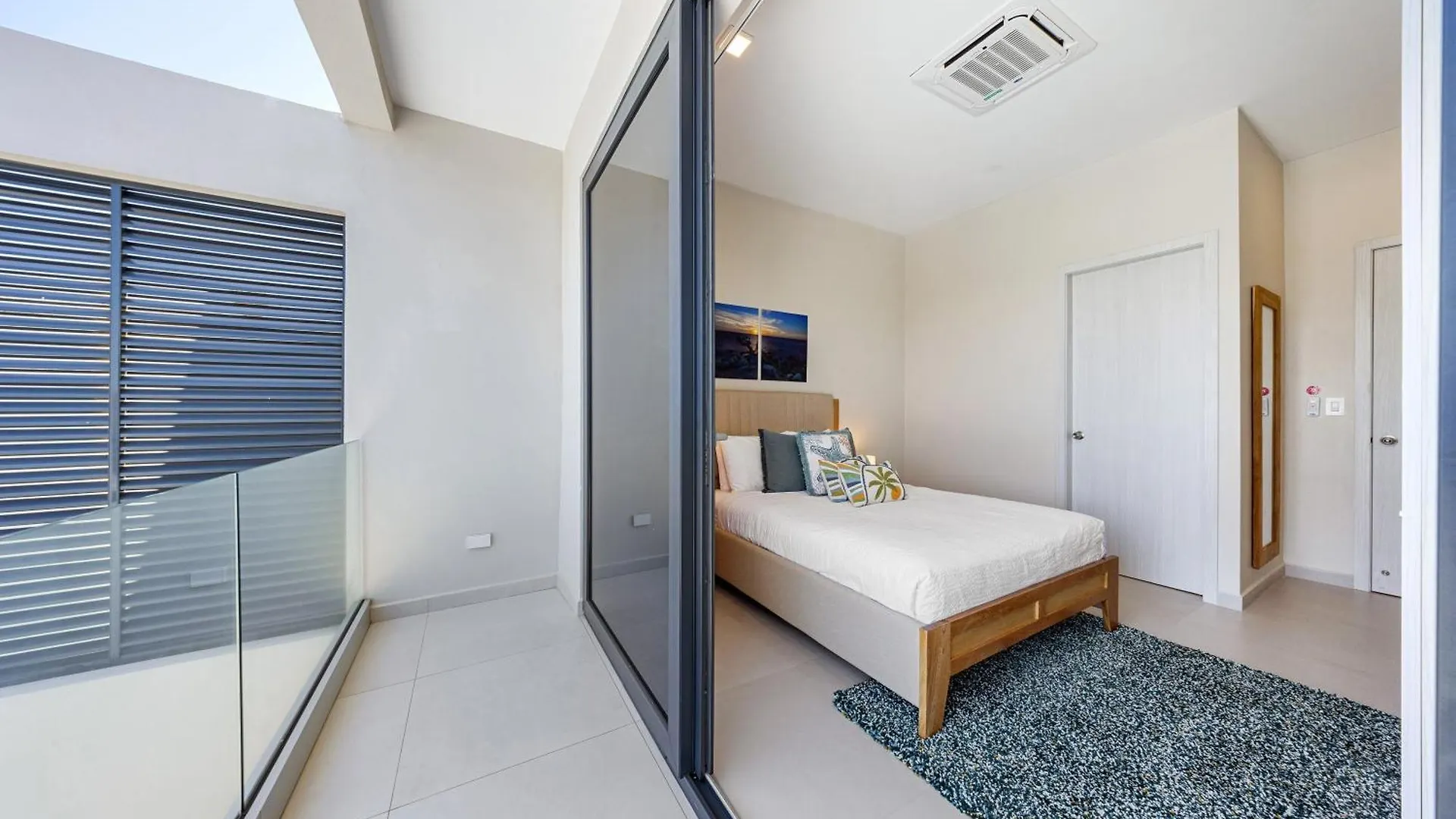 Catalina Residence Apt 3 - L.G. Smith Boulevard 546-J Palm Beach Holiday home