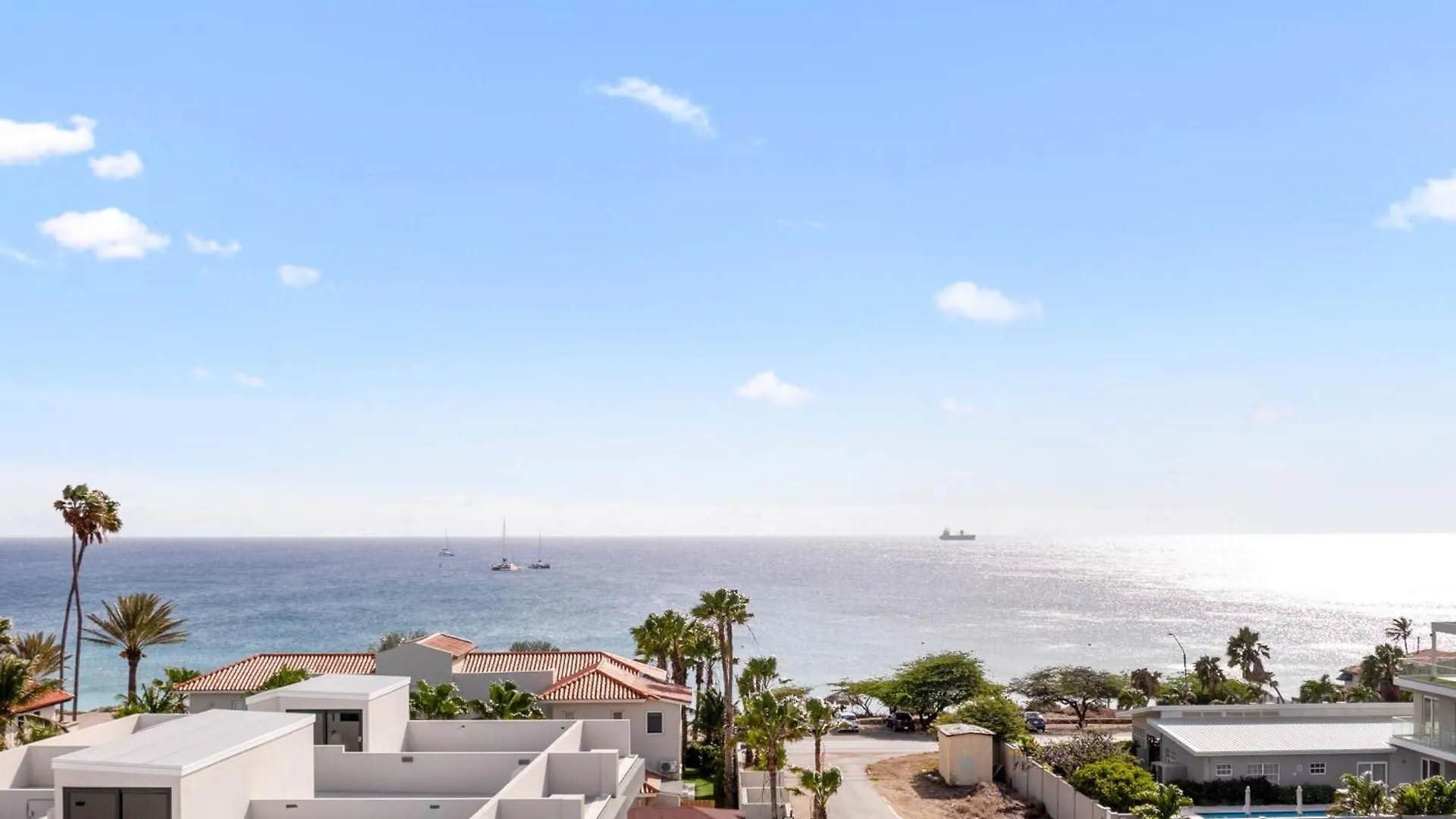 Catalina Residence Apt 3 - L.G. Smith Boulevard 546-J Palm Beach
